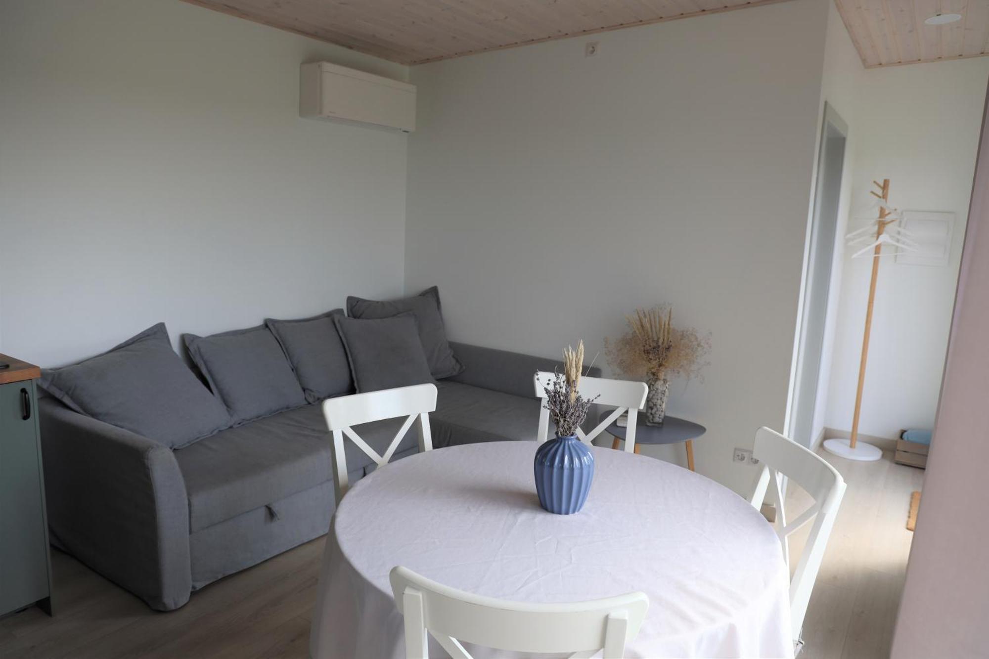 Stovyklaviete Pauksciu Takas Villa Svencele Luaran gambar